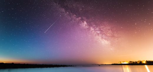 Estrela cadente sobre o lago